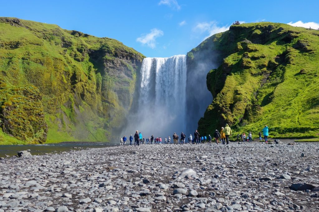 When North means South: Orientation in Iceland — Looking North